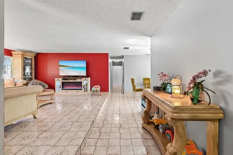7337 SW 21st Street Miami FL 33155