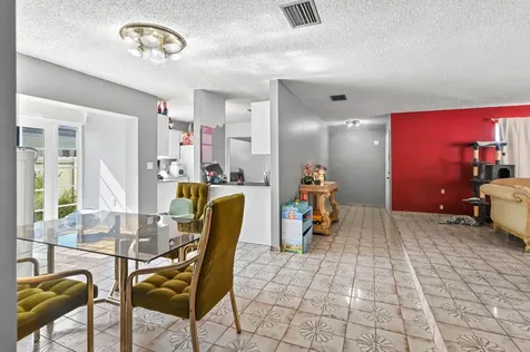 7337 SW 21st Street Miami FL 33155