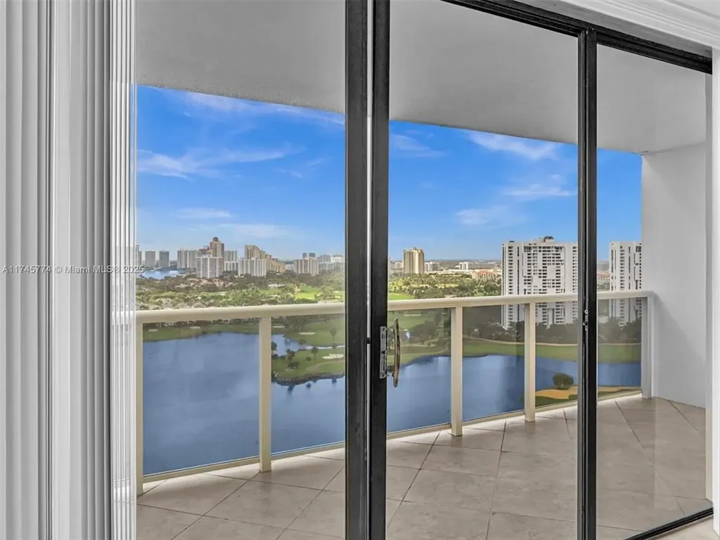3675 N Country Club Drive Aventura FL 33180