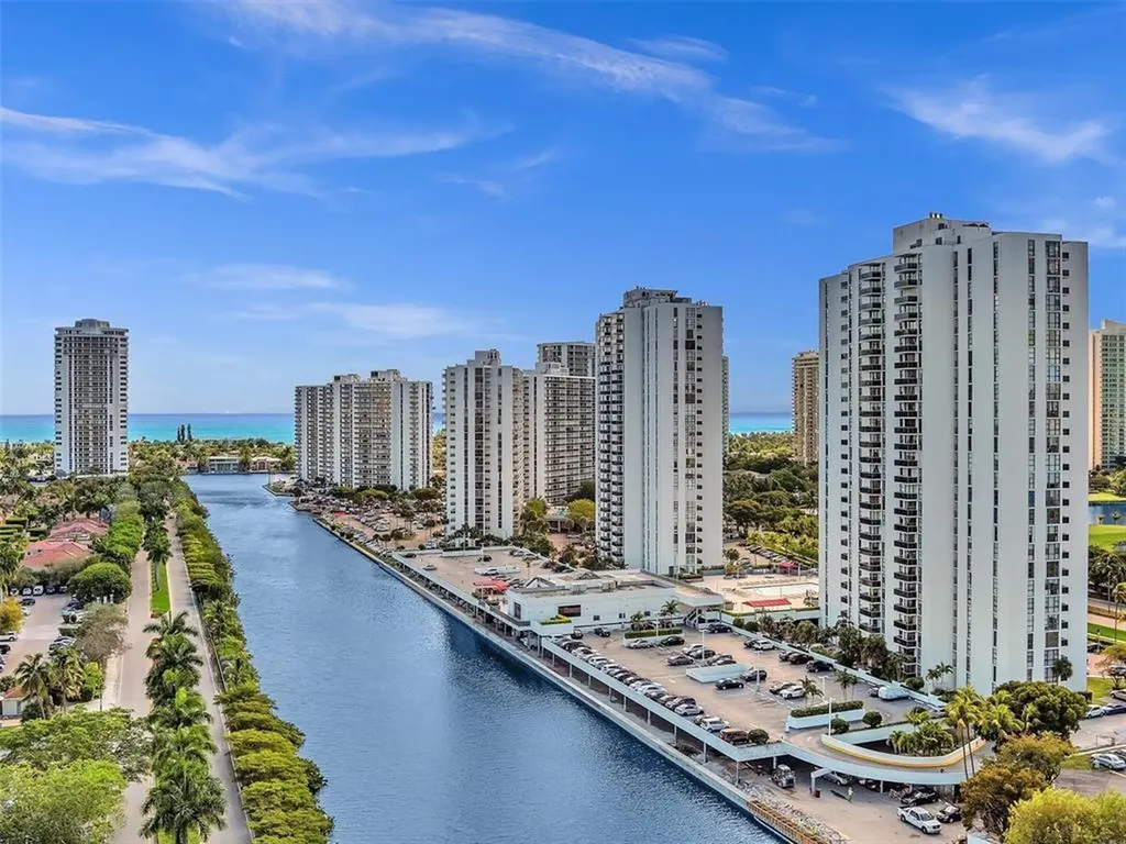 3675 N Country Club Drive Aventura FL 33180