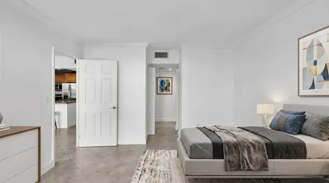 3675 N Country Club Drive Aventura FL 33180