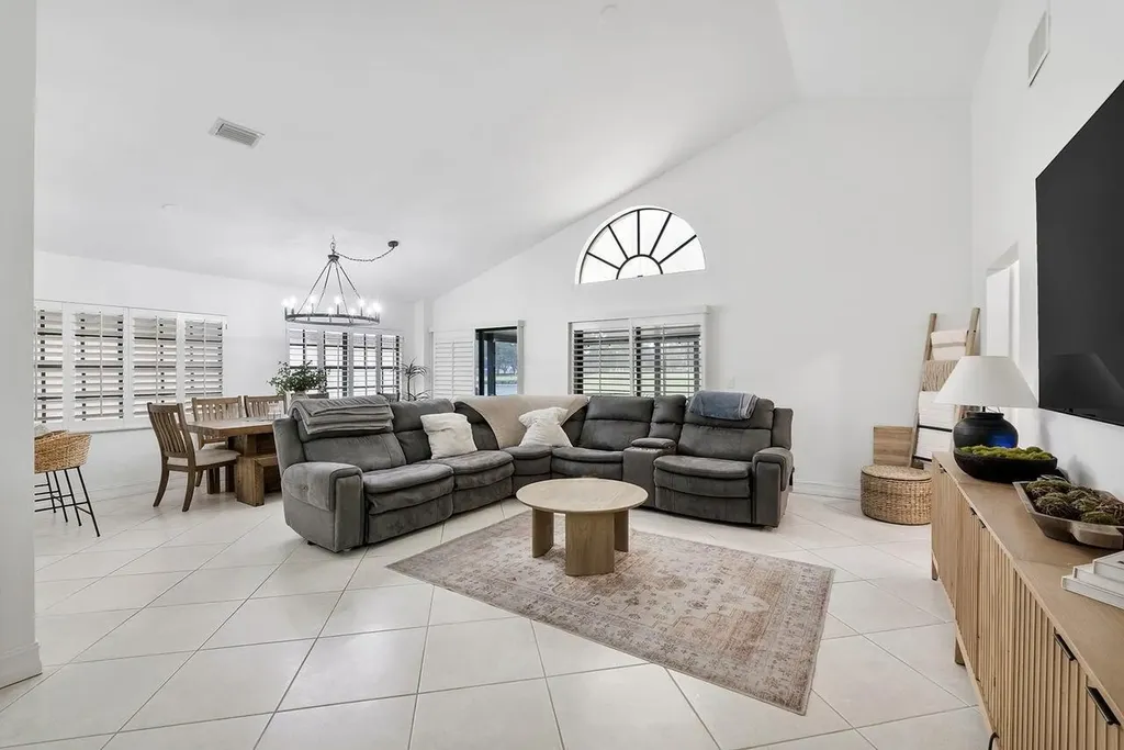 6852 Bitterbush Place Boynton Beach FL 33472