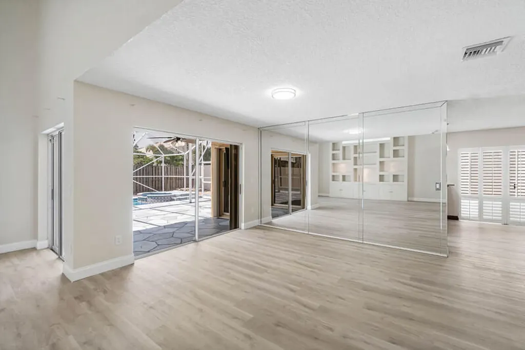 10425 Buena Ventura Drive Boca Raton FL 33498