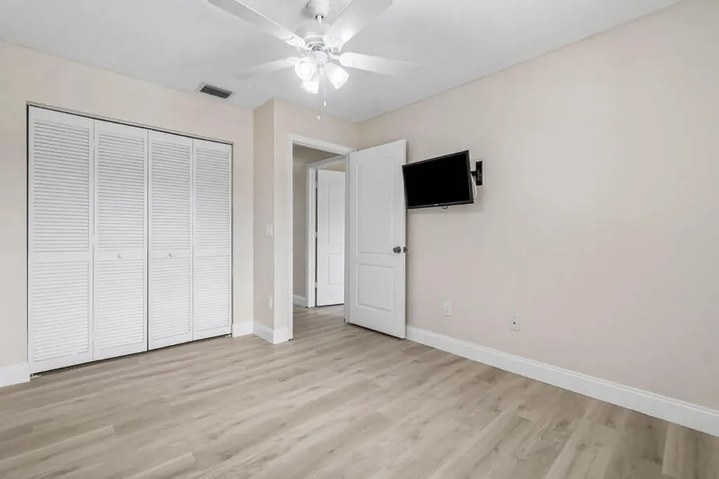 10425 Buena Ventura Drive Boca Raton FL 33498