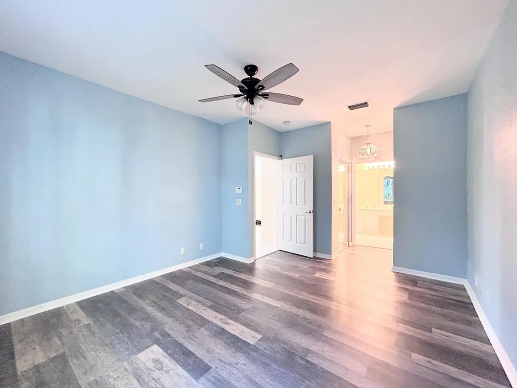 7910 Laina Lane Boynton Beach FL 33437