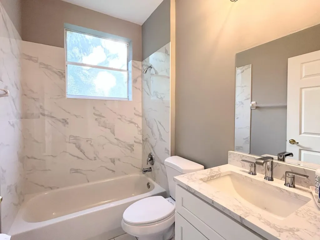 7910 Laina Lane Boynton Beach FL 33437