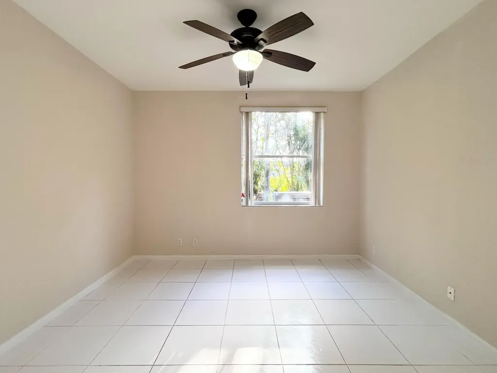 7910 Laina Lane Boynton Beach FL 33437