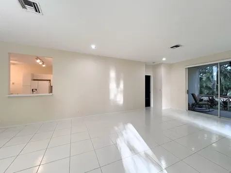 7910 Laina Lane Boynton Beach FL 33437
