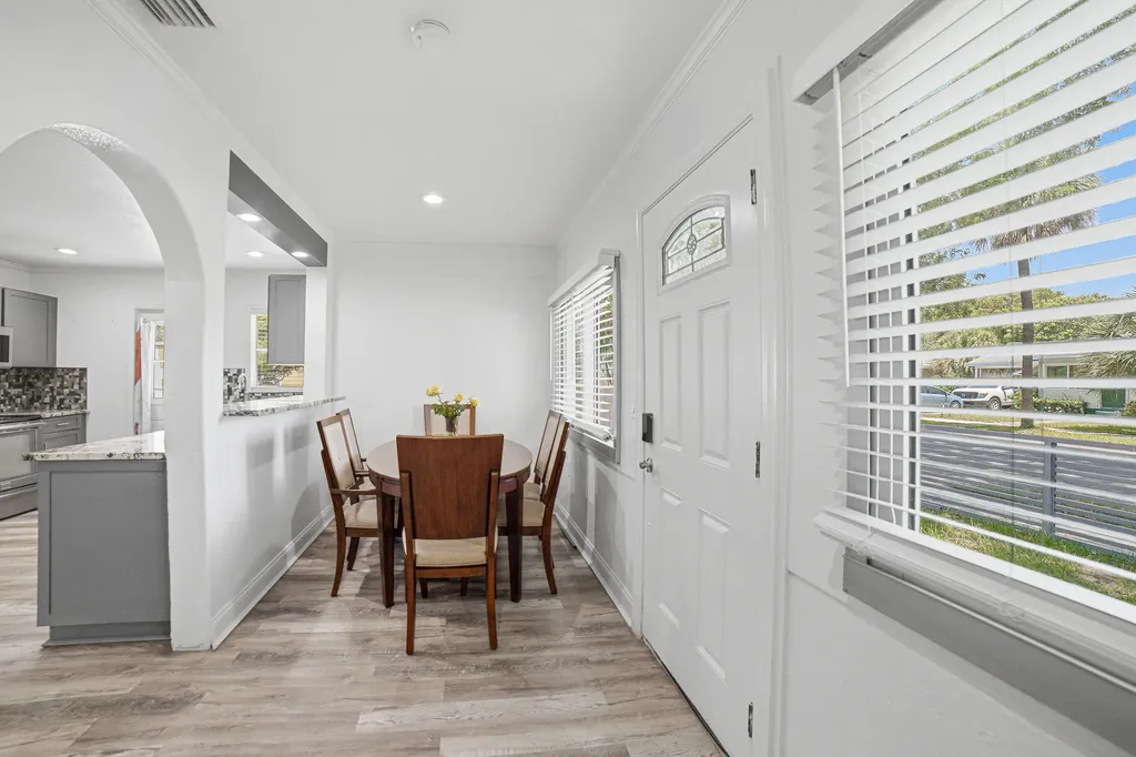 422 49th Street West Palm Beach FL 33407