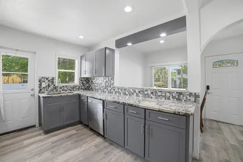 422 49th Street West Palm Beach FL 33407
