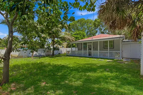 422 49th Street West Palm Beach FL 33407