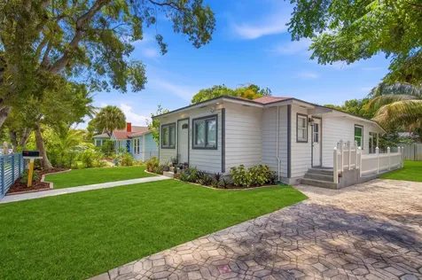 422 49th Street West Palm Beach FL 33407