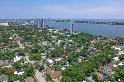 422 49th Street West Palm Beach FL 33407