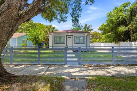 422 49th Street West Palm Beach FL 33407