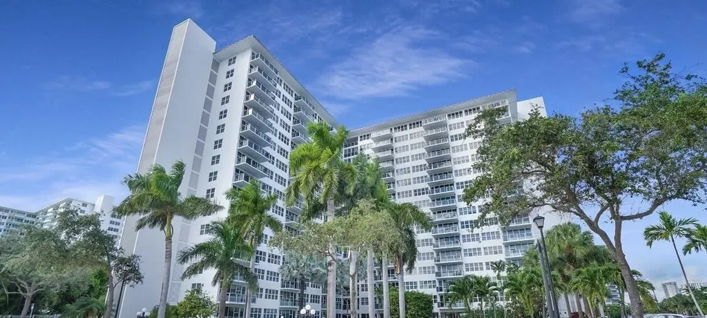 3300 NE 36th Street Fort Lauderdale FL 33308