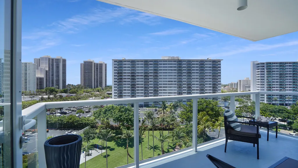 3300 NE 36th Street Fort Lauderdale FL 33308