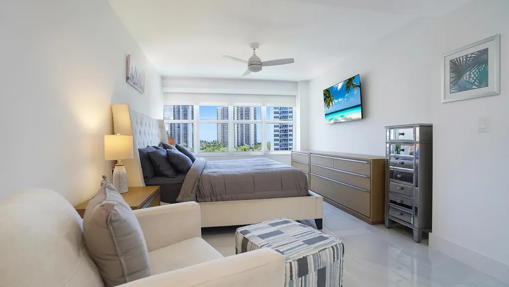 3300 NE 36th Street Fort Lauderdale FL 33308