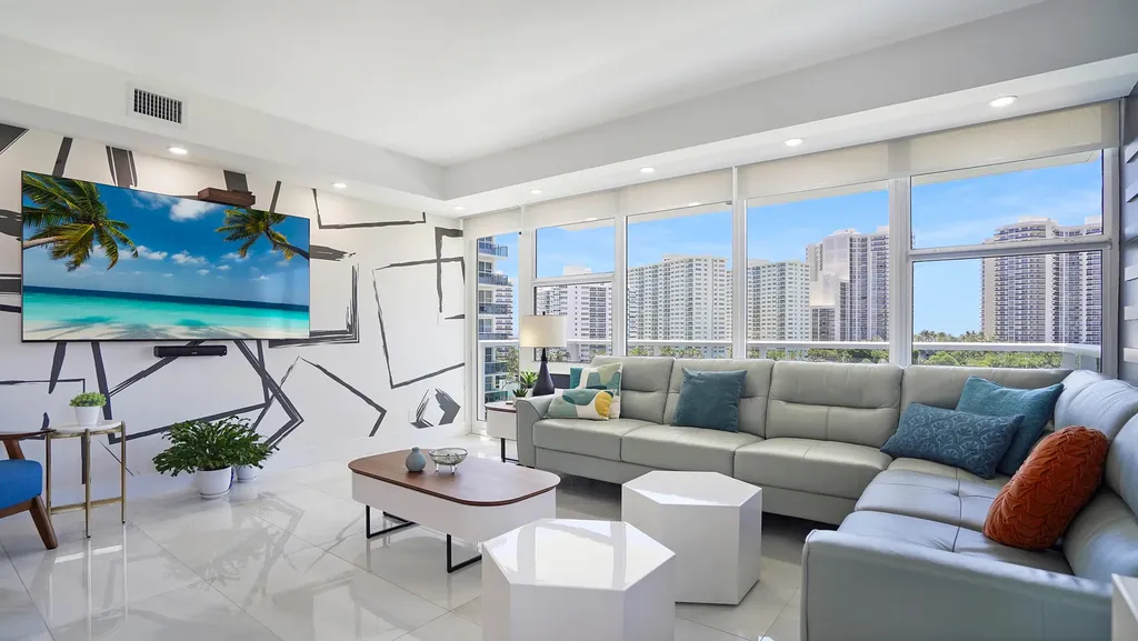 3300 NE 36th Street Fort Lauderdale FL 33308