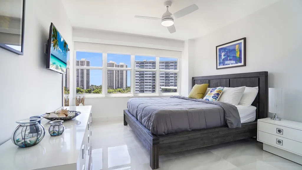3300 NE 36th Street Fort Lauderdale FL 33308
