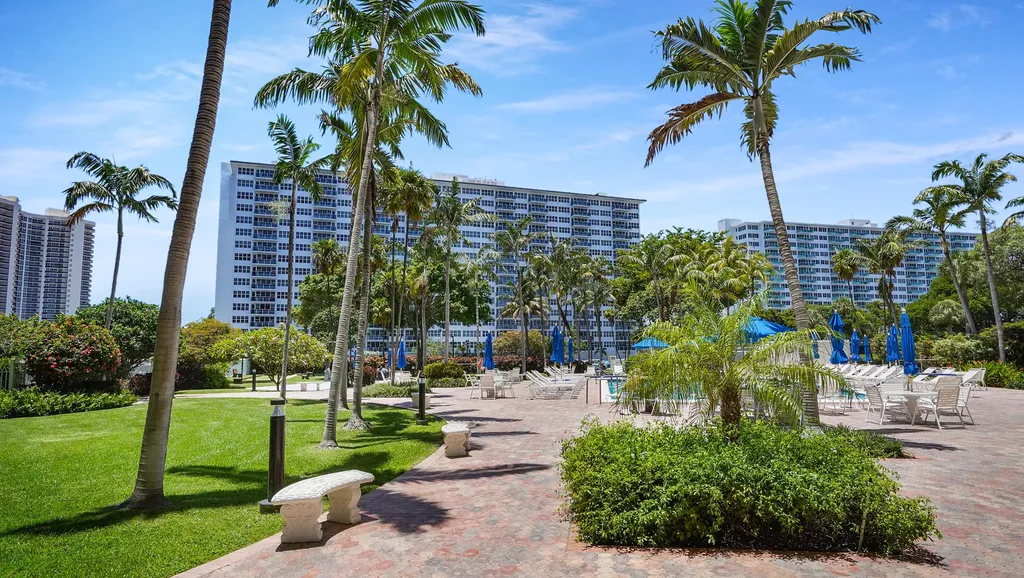 3300 NE 36th Street Fort Lauderdale FL 33308