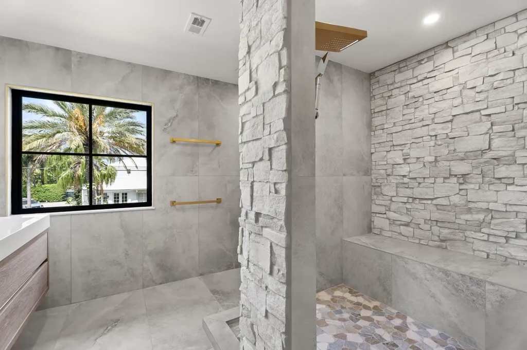 257 E Lakewood Road West Palm Beach FL 33405