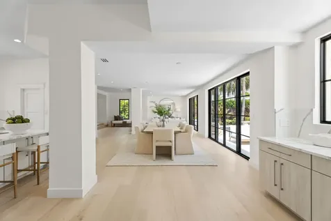 257 E Lakewood Road West Palm Beach FL 33405