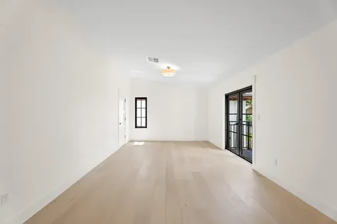 257 E Lakewood Road West Palm Beach FL 33405