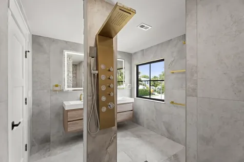 257 E Lakewood Road West Palm Beach FL 33405