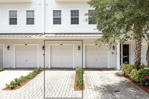 6807 Lakeside Circle N Davie FL 33314