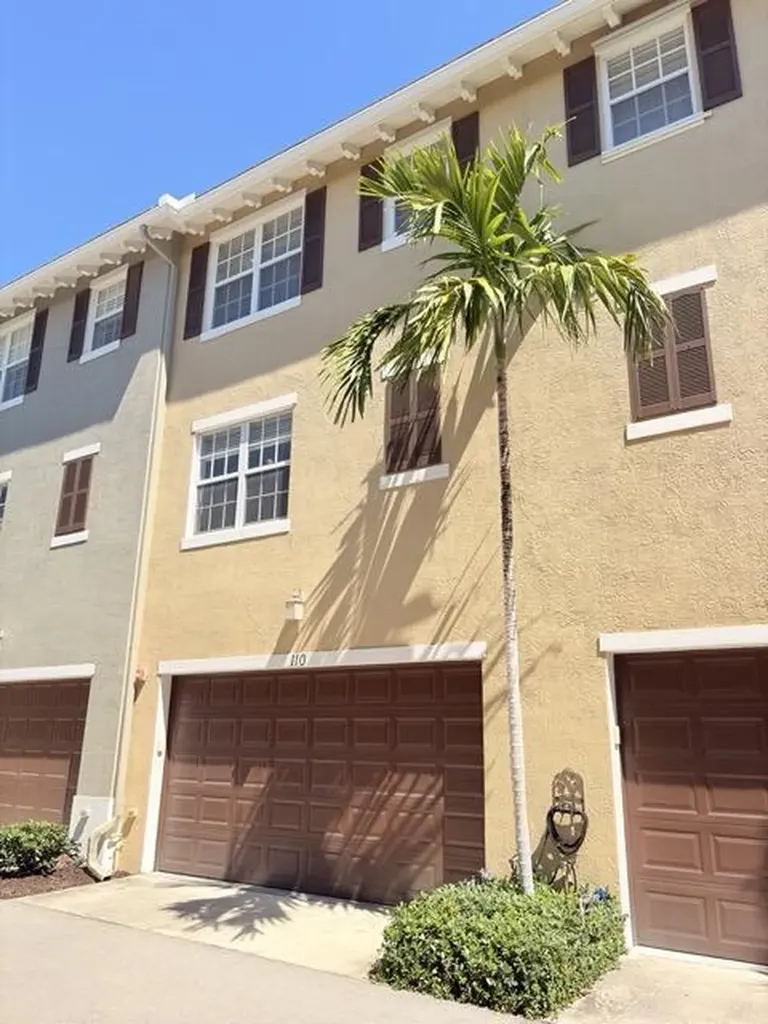 110 W Coda Circle Delray Beach FL 33444