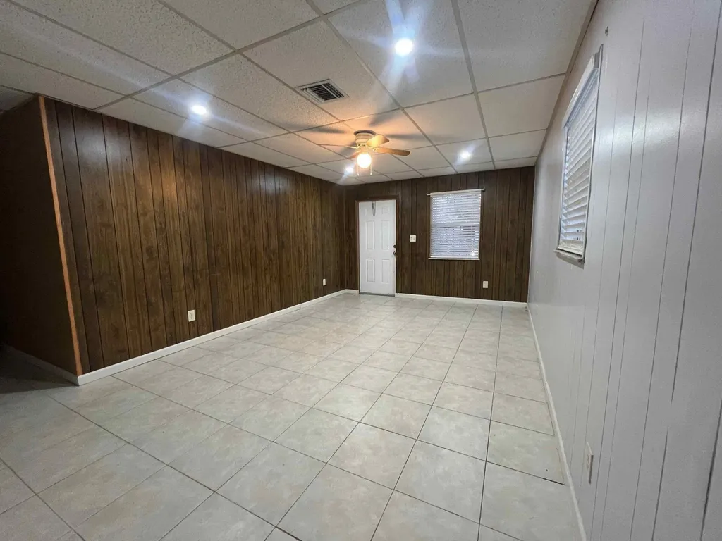 442 N Cocoanut Road Pahokee FL 33476
