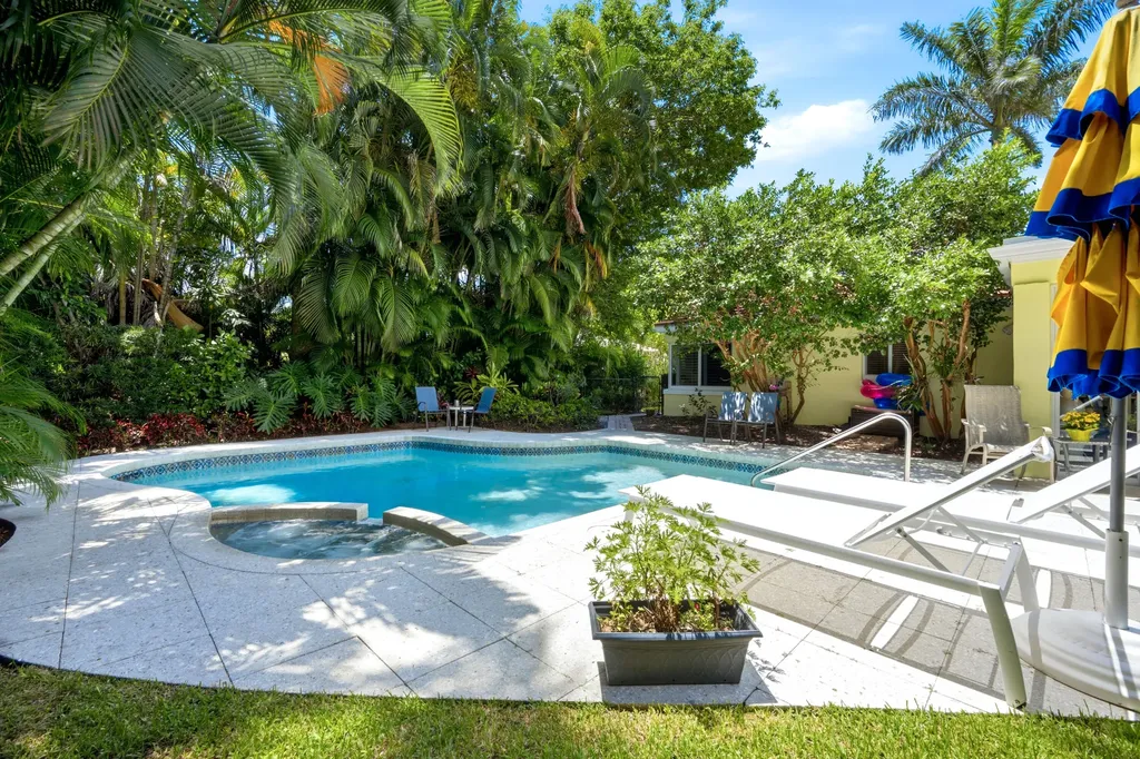 265 Fairview Road Palm Beach FL 33480