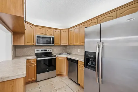 518 Shady Pine Way Greenacres FL 33415
