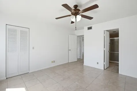 518 Shady Pine Way Greenacres FL 33415