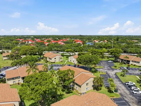 518 Shady Pine Way Greenacres FL 33415