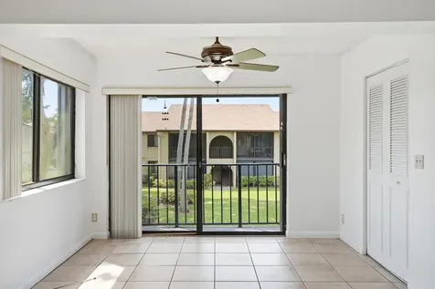 518 Shady Pine Way Greenacres FL 33415