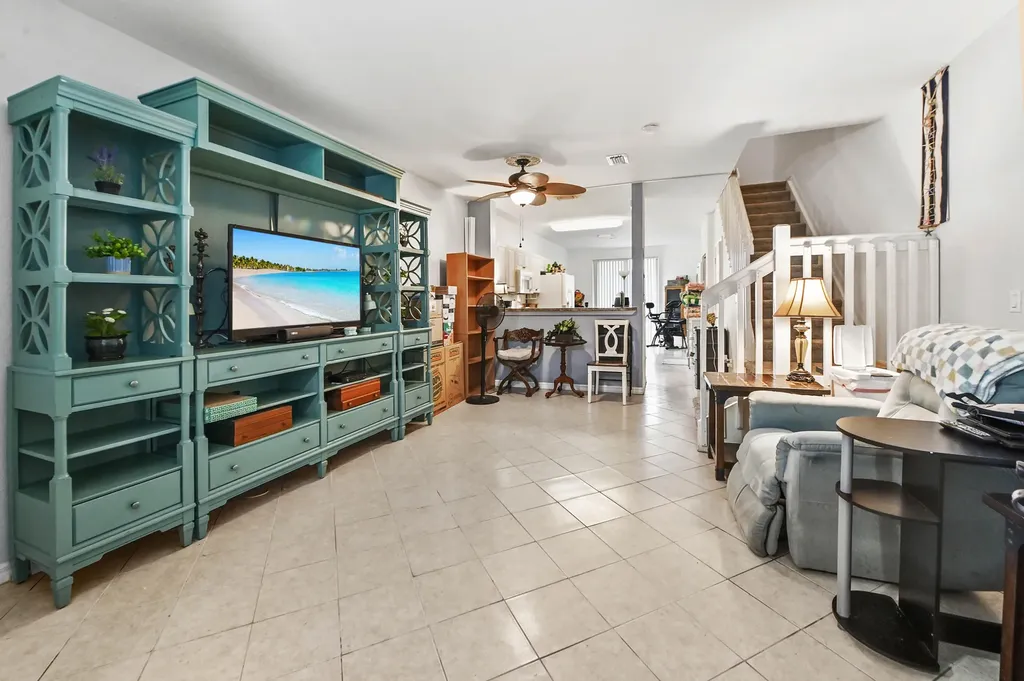 1941 Gardenia Court Riviera Beach FL 33404