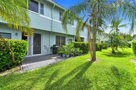 1941 Gardenia Court Riviera Beach FL 33404