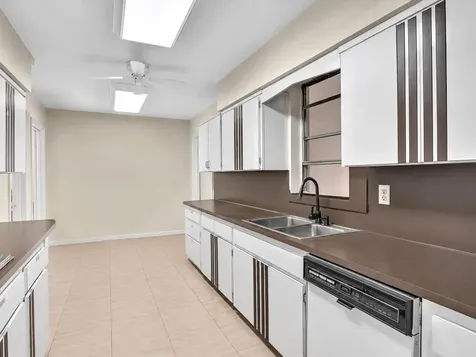 19321 NE 18th Place Miami FL 33179