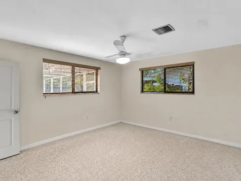 19321 NE 18th Place Miami FL 33179