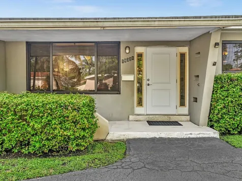 19321 NE 18th Place Miami FL 33179