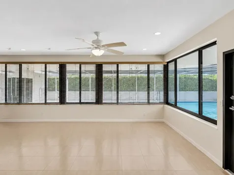19321 NE 18th Place Miami FL 33179