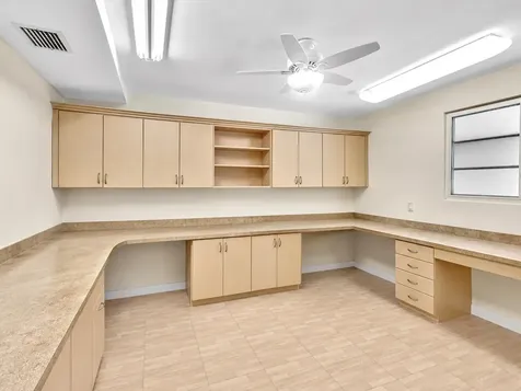19321 NE 18th Place Miami FL 33179