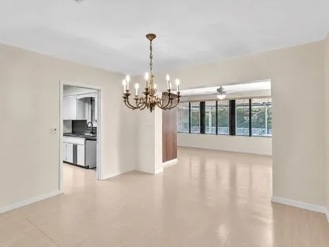 19321 NE 18th Place Miami FL 33179