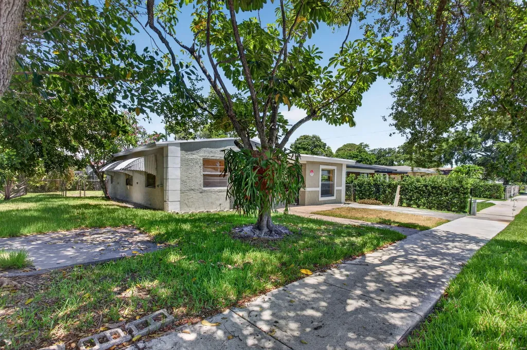 511 NW 17th Avenue Fort Lauderdale FL 33311