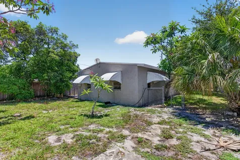 511 NW 17th Avenue Fort Lauderdale FL 33311