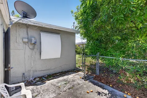 511 NW 17th Avenue Fort Lauderdale FL 33311
