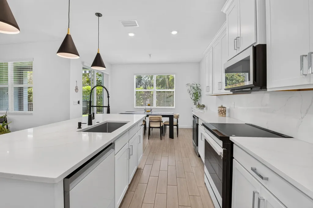 2665 Country Lake Trail Boynton Beach FL 33436