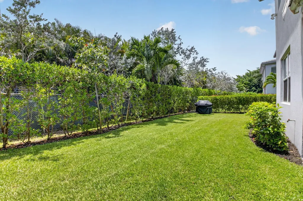 2665 Country Lake Trail Boynton Beach FL 33436
