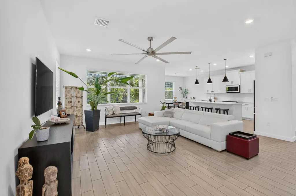 2665 Country Lake Trail Boynton Beach FL 33436